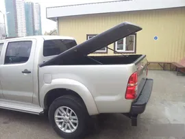 Nissan NP 300 Пластиковая крышка кузова