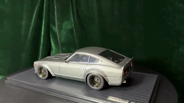 Ignition Model IG 1/18 Nissan Fairlady Z (S30) Star Road Gun Metallic  IG3112