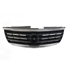 Решетка радиатора черная Nissan Almera Classic B10