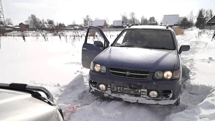 Nissan R'nessa (Рнесса) 4WD в снегу