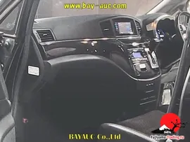 Nissan Elgrand 2012