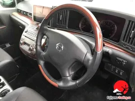 Nissan Elgrand 2007