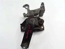 лапа , подушка двигателя nissan qashqai j10 2.0b