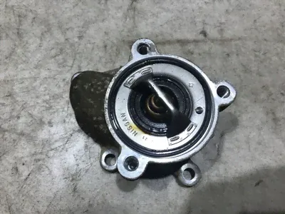 11061AU600 Корпус термостата nissan Pathfinder R51 11061EC80B-0