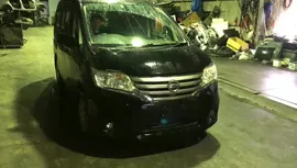дверь Nissan Serena левая передняя C26