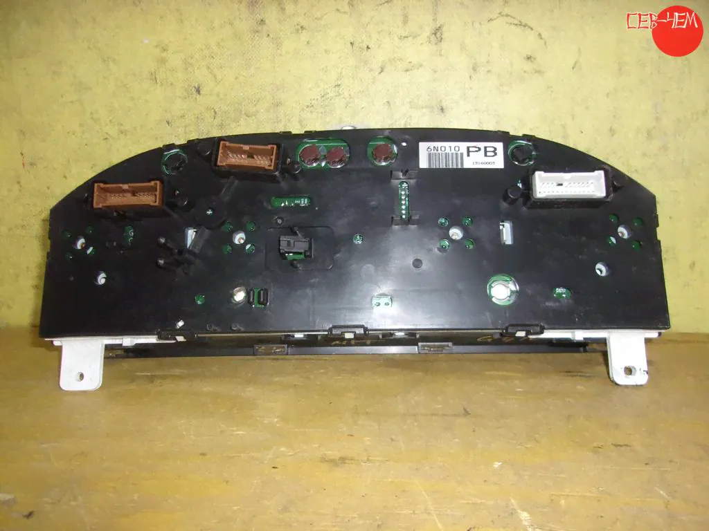 щиток приборов Nissan Bluebird Sylphy QG10-1