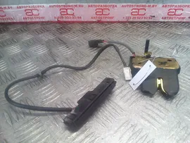 Замок крышки (двери) багажника Nissan Primera P11, Primera P11