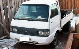 Продам бортовой грузовик Nissan Vanette 1998