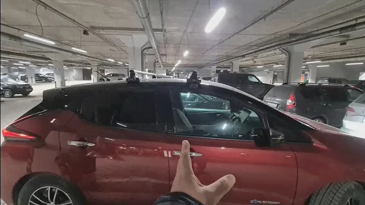 Nissan Leaf. Отзыв на багажник