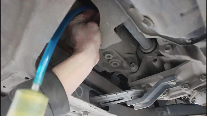 Замена масла в раздатке на Nissan Qashqai 2,0 4WD Ниссан Кашкай 2008 года