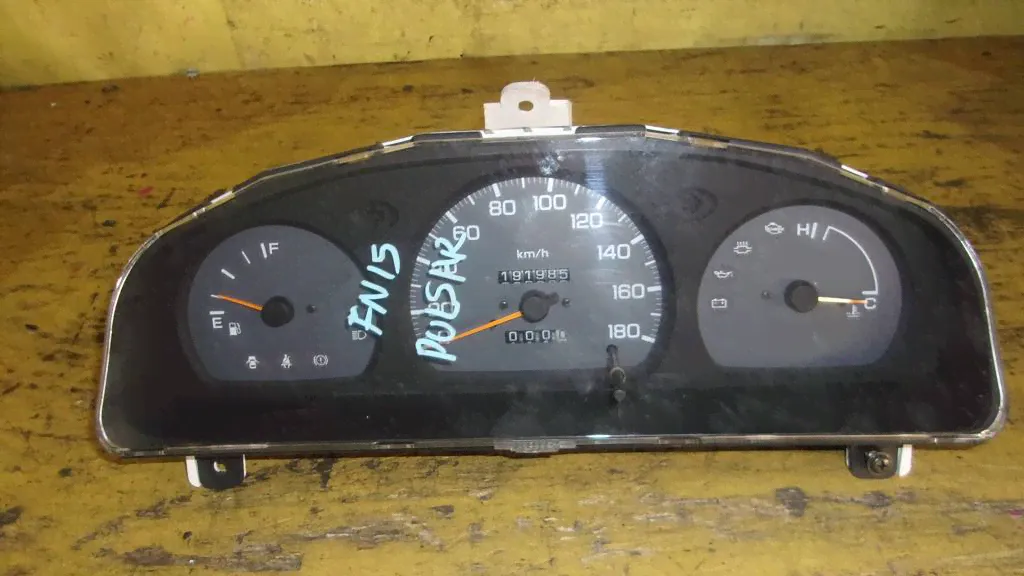 PULSAR FN15 ЩИТОК ПРИБОРОВ AP0M000 для Nissan Pulsar-0