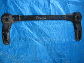 Крепление подрамника на Nissan X-Trail TNT31, NT31, DNT31