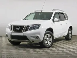 Nissan Terrano 2.0 AT (143 л.с.) 4WD 2016 года с пробегом 91 000 км.