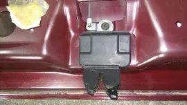 ЗАМОК БАГАЖНИКА ЗАЩЕЛКА* , СЕДАН NISSAN ALMERA N16 2003