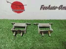 Петли 5-й двери на Nissan Wingroad WFY11 QG15 90400WA010