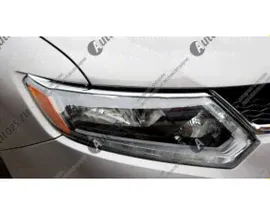 Хромированные накладки на фары Nissan X-Trail T32 2015+ реснички