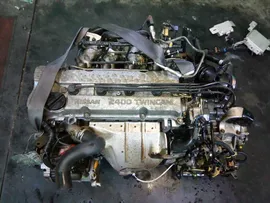Двигатель Nissan Presage KA24DE