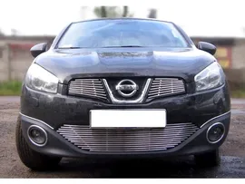 Накладка на решетку радиатора Nissan Qashqai 2010