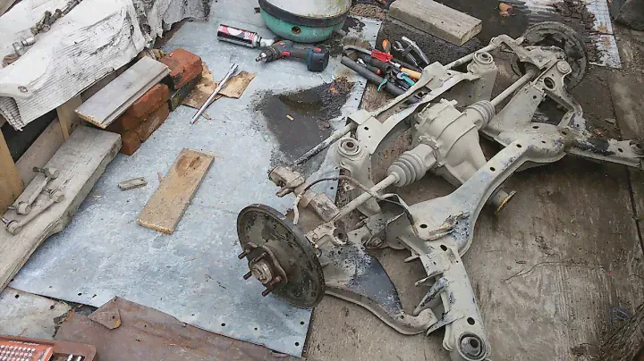 Ремонт задней ходовой части на Nissan R'nessa
