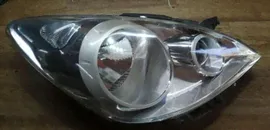 фара правая Nissan Note E11 2009