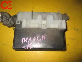 блок предохранителей Nissan March K11
