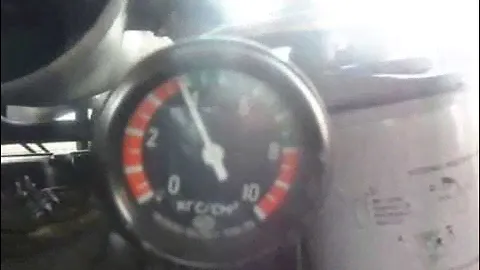 Двигатель в работе RG8 NISSAN