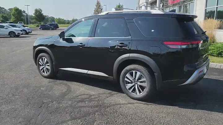 2024 Nissan Pathfinder SL Walk-Around Video!
