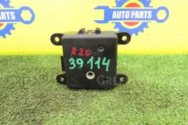 Сервопривод заслонок печки на Nissan Mistral R20