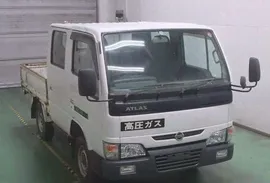 Грузовик двухкабинник бортовой Nissan Atlas рама F23 гв 2003 4WD кабина 6 мест