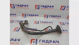 Горловина топливного бака Nissan Almera (N16) 17221-5M303