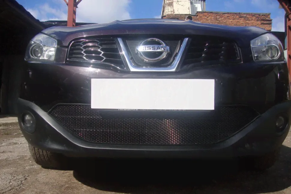 Защитная сетка радиатора Nissan Qashqai 2011-2014 black