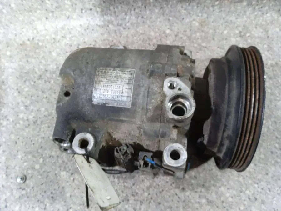 Компрессор кондиционера Nissan Primera P11 1998г. (артикул RA-46023020017)-3