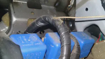 Fuel Pump Relay Location | 2003 Nissan Xtrail