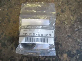 Сальник штока переключения передач 32858M8003 NISSAN PRIMERA 1.6 NISSAN