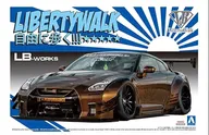 Сборная модель Nissan GT-R R35, type 2, Ver.1, LB★Works 05591 AOSHIMA