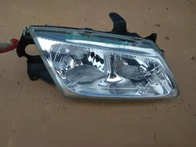 26010BM411 фара NISSAN ALMERA (N16) 2000-2006 NISSAN ALMERA (N16) 2000-2006 26010-BM411,