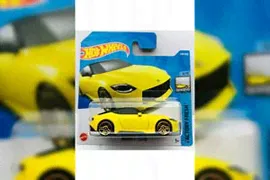 NISSAN Z PROTO, YELLOW*