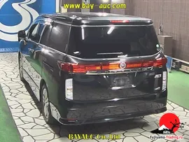 Nissan Elgrand 2012