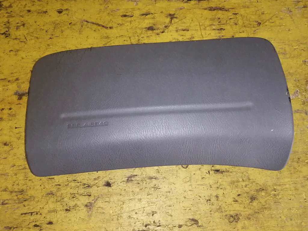 PRESAGE U30 НАКЛАДКА AIRBAG ПАССАЖИРСКАЯ для Nissan Presage-0