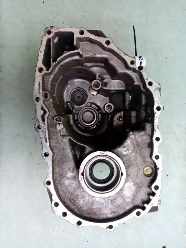 КПП механическая (МКПП) Nissan Almera N16 2004г. (артикул ALD-29099)-1