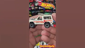 Nissan Patrol Custom in Ivory 2023 HotWheels Mainline unboxing!