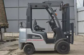 Вилочный погрузчик NISSAN FG15
