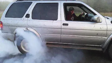 Nissan pathfinder 2001 burnout