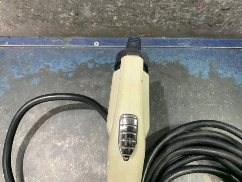 Зарядное устройство Nissan Leaf ZE0 EM61 296903NA1A в Москве-3